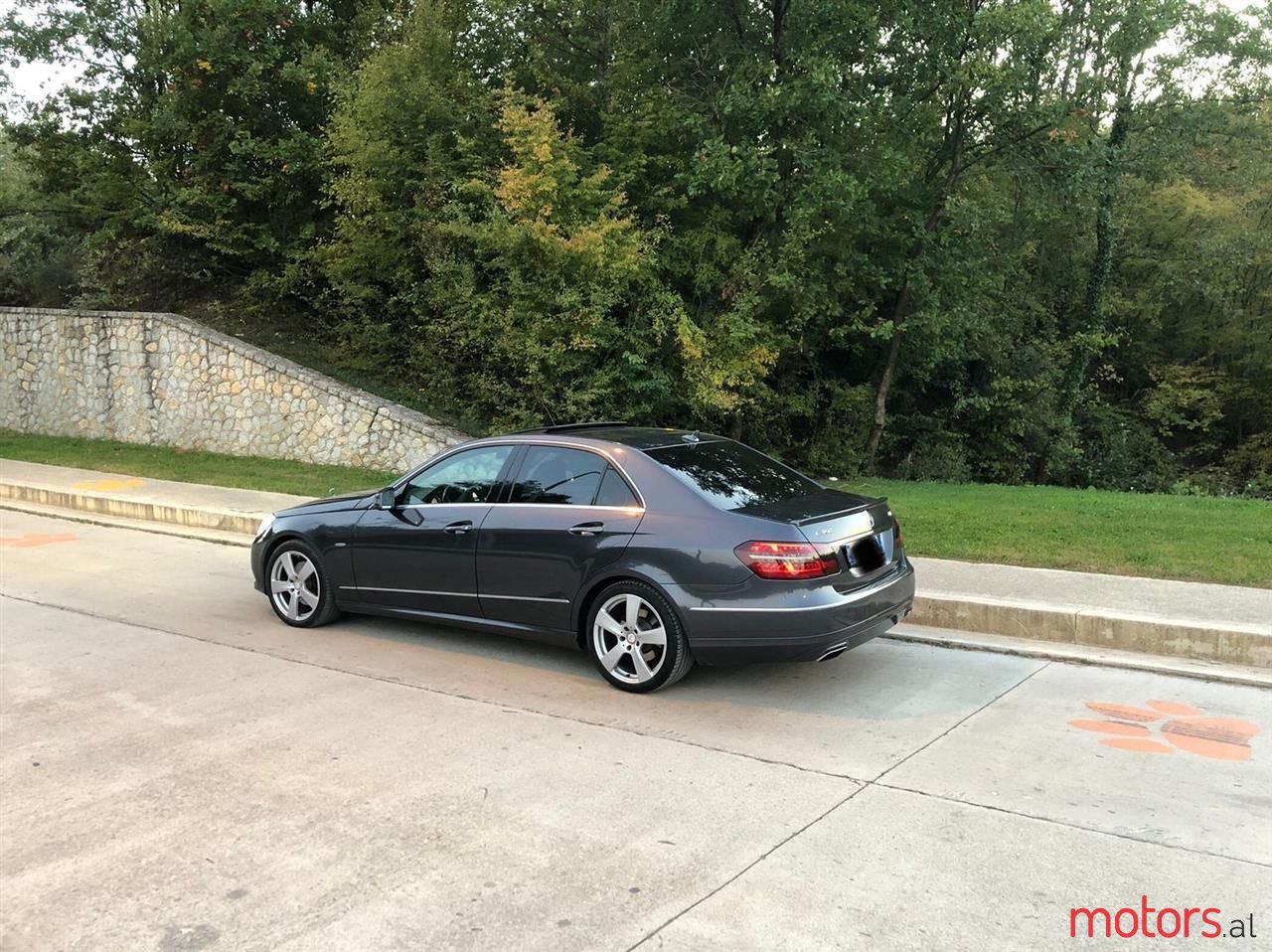 2010' Mercedes-Benz E 350 photo #1