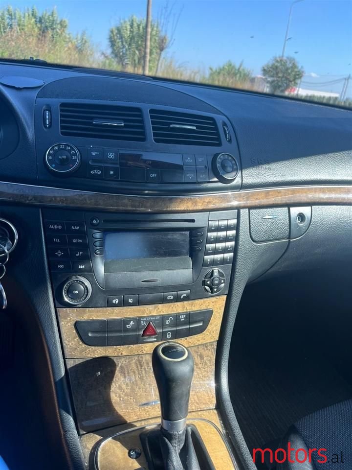 2008' Mercedes-Benz 200 photo #6