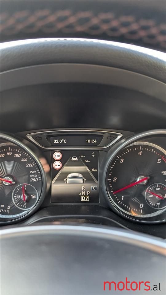 2017' Mercedes-Benz CLA 200 photo #3