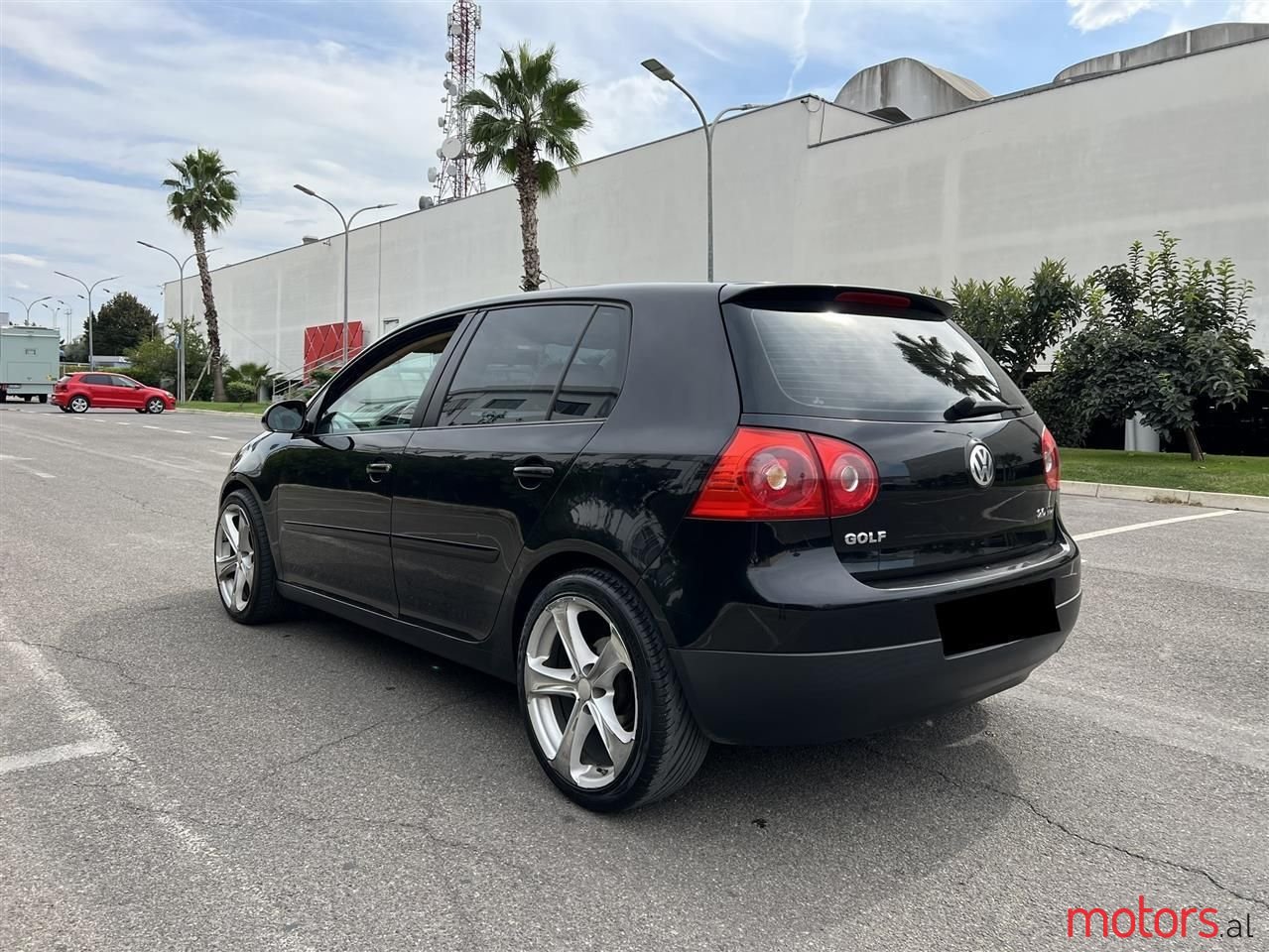 2005' Volkswagen Golf photo #5