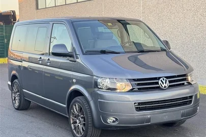 2012' Volkswagen T5 Caravelle