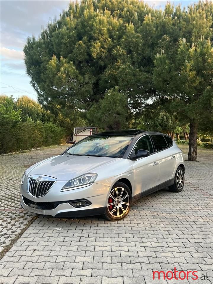 2010' Lancia Delta photo #6