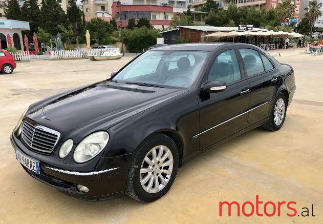 2003' Mercedes-Benz E-Class photo #1