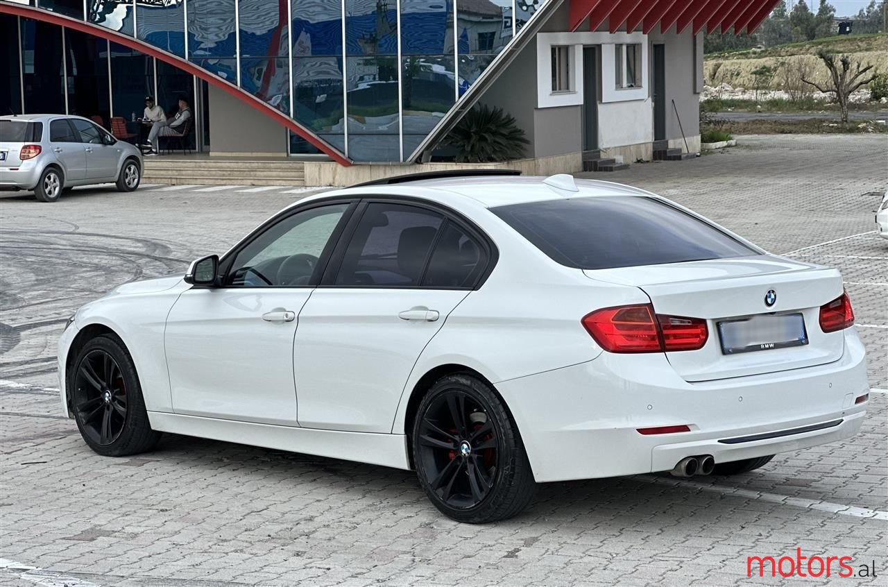 2013' BMW 320 photo #4