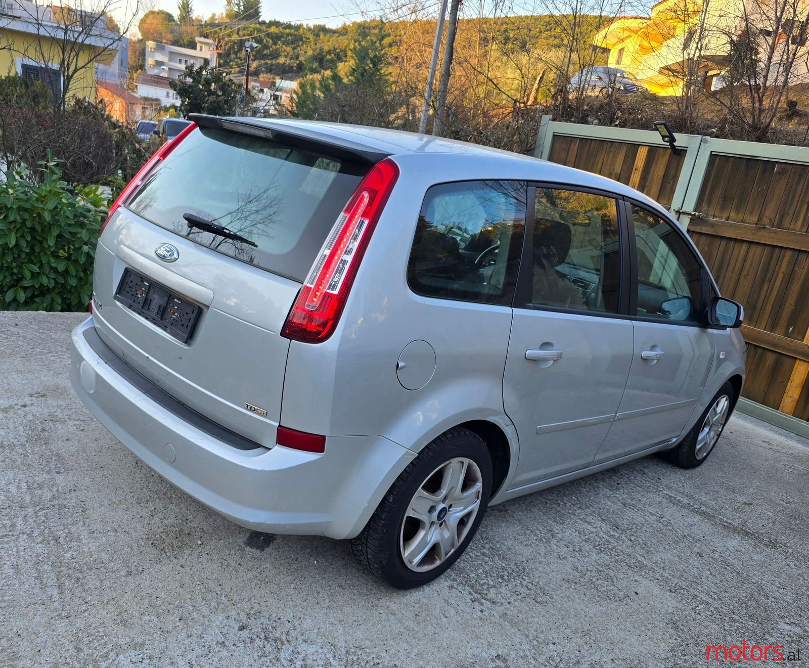2010' Ford C-MAX photo #4