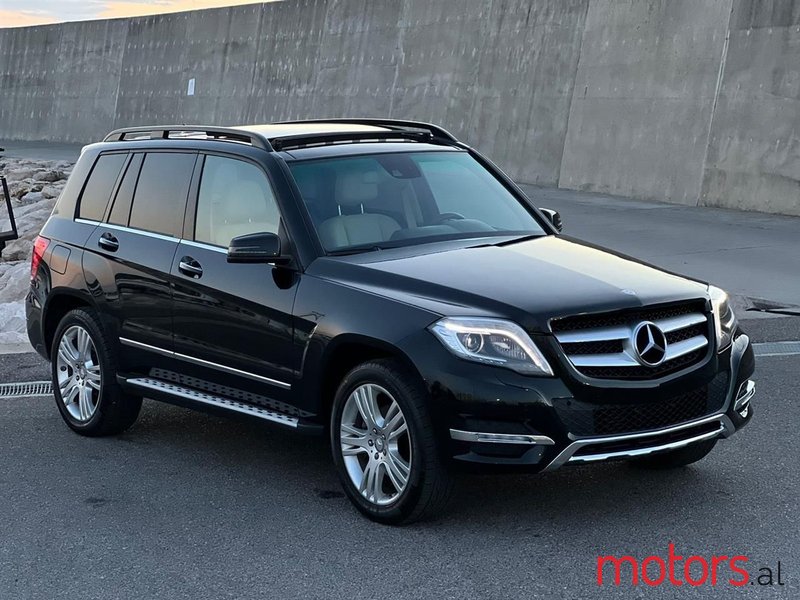 2014' Mercedes-Benz GLK 250 photo #2