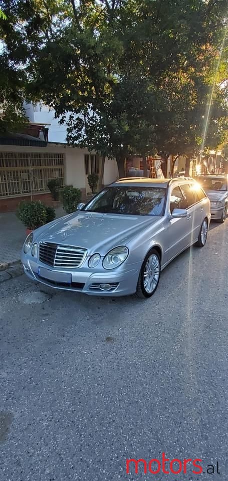 2007' Mercedes-Benz E 220 photo #4