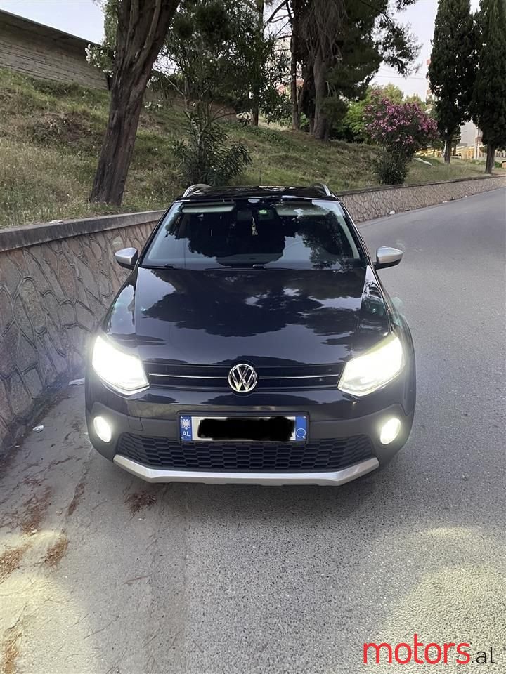 2012' Volkswagen Polo photo #1