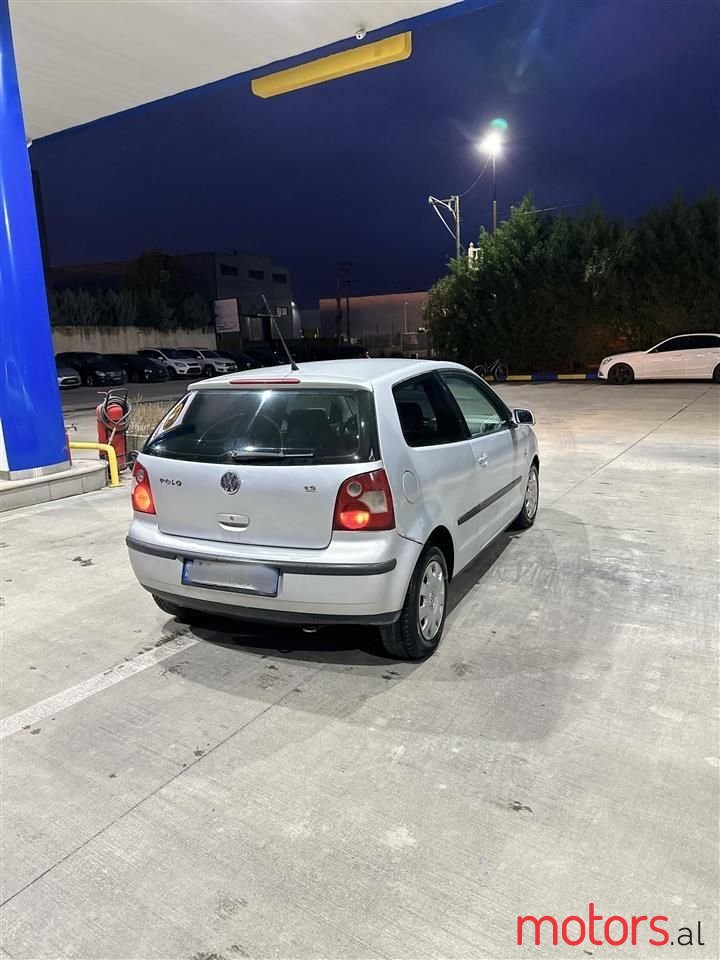 2002' Volkswagen Polo photo #2