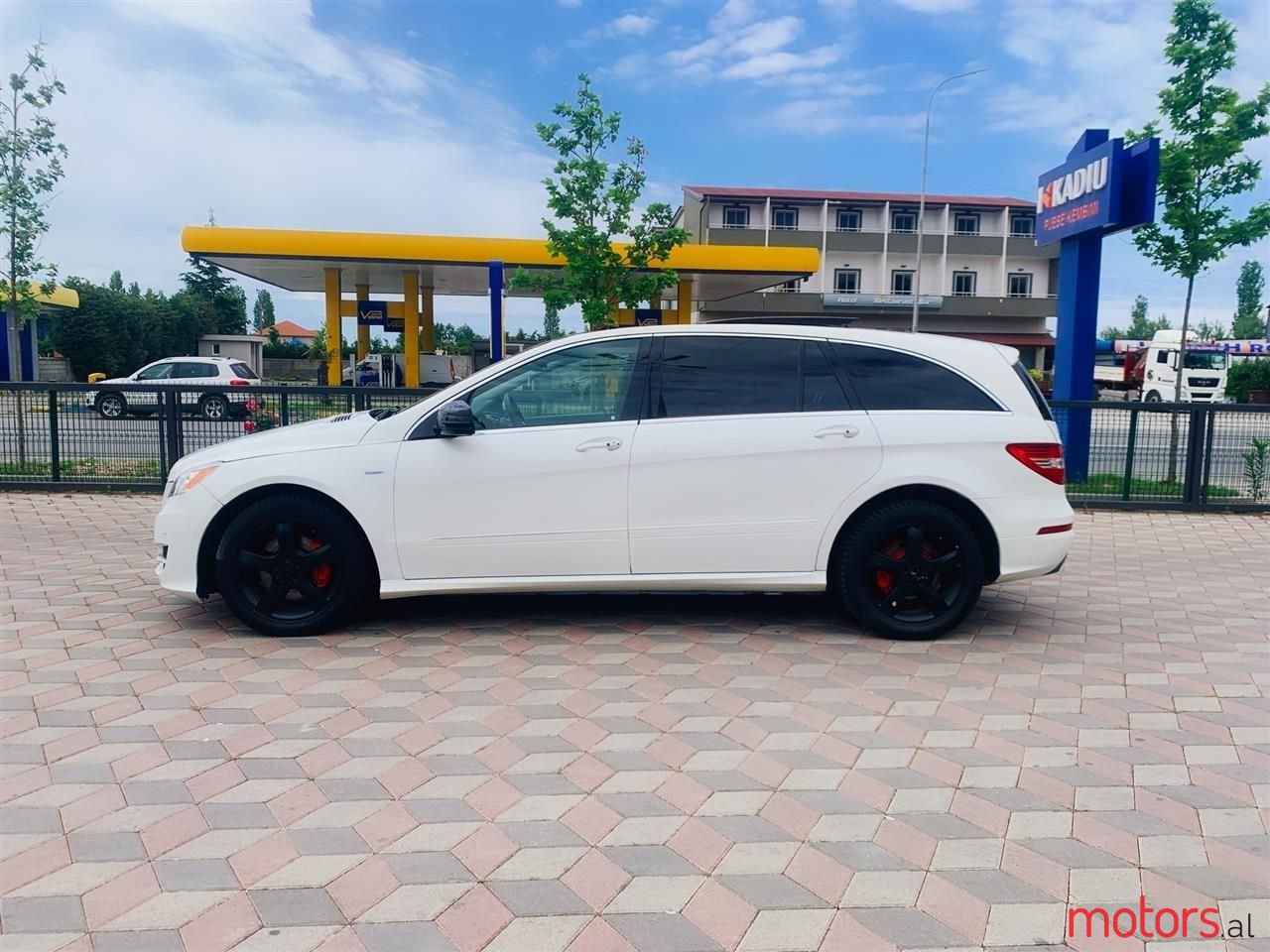 2012' Mercedes-Benz R 350 photo #4