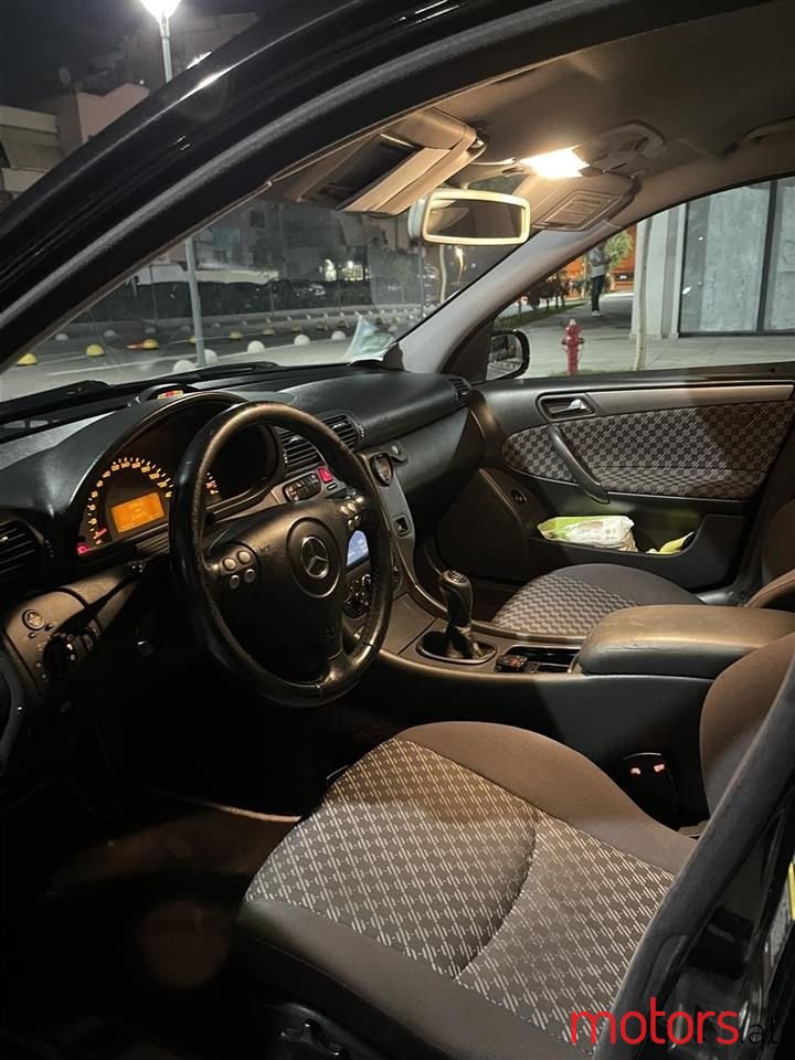 2003' Mercedes-Benz C 200 photo #6