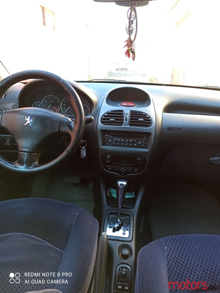 2005' Peugeot 206 photo #3
