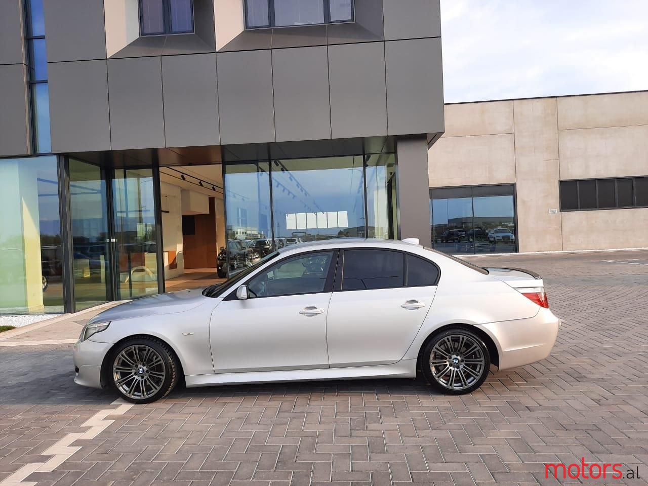 2005' BMW 530 photo #3