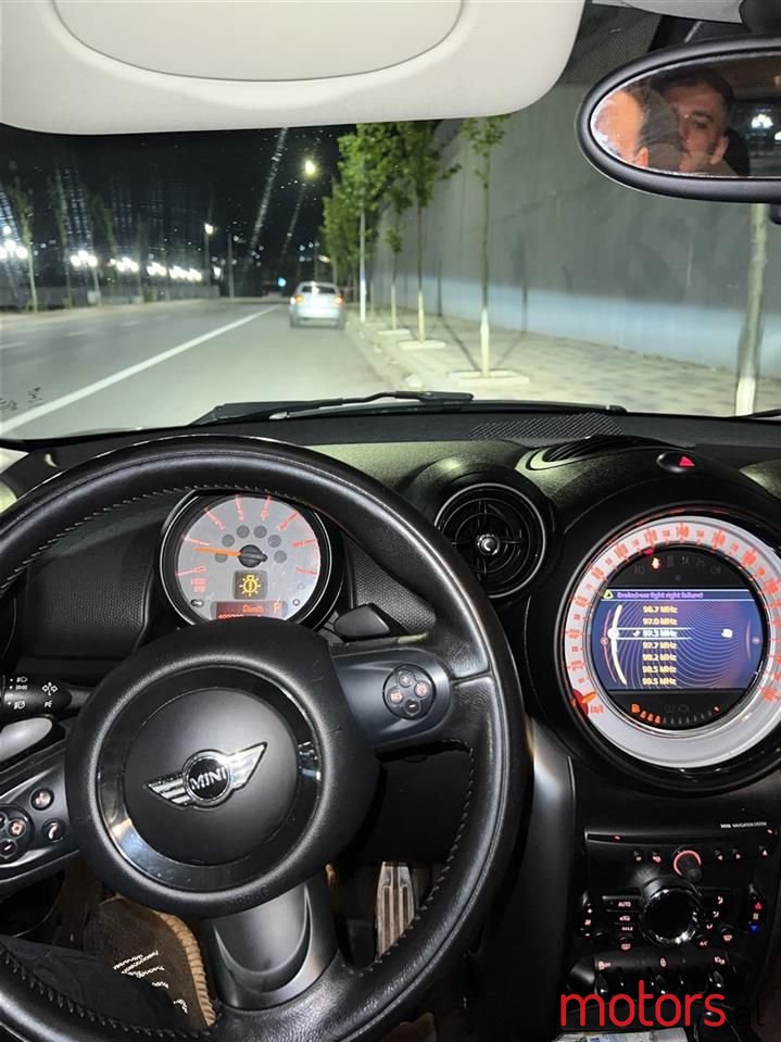 2015' MINI Cooper Sd photo #2