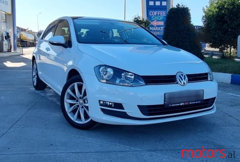 2013' Volkswagen Golf photo #1