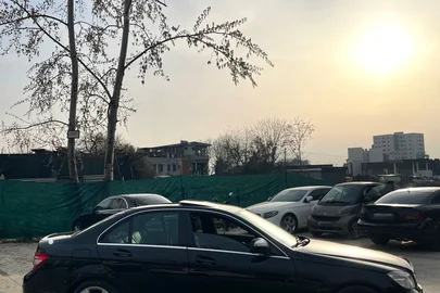 2009' Mercedes-Benz C 300