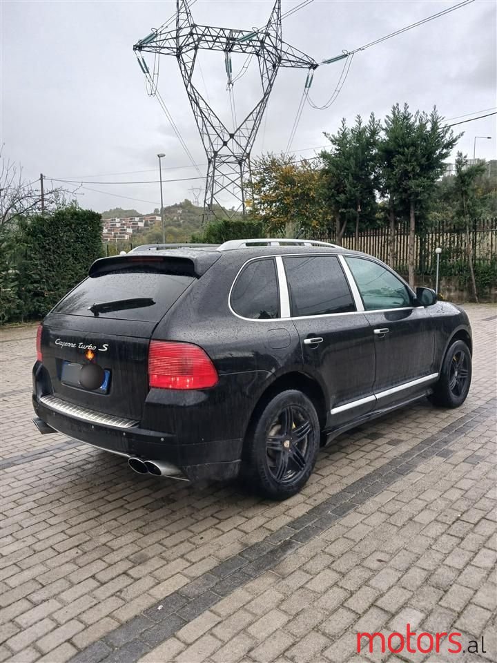 2004' Porsche Cayenne photo #1