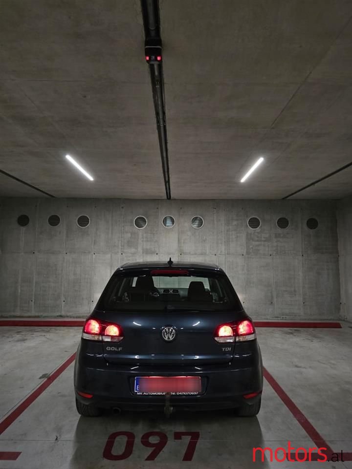 2010' Volkswagen Golf photo #4