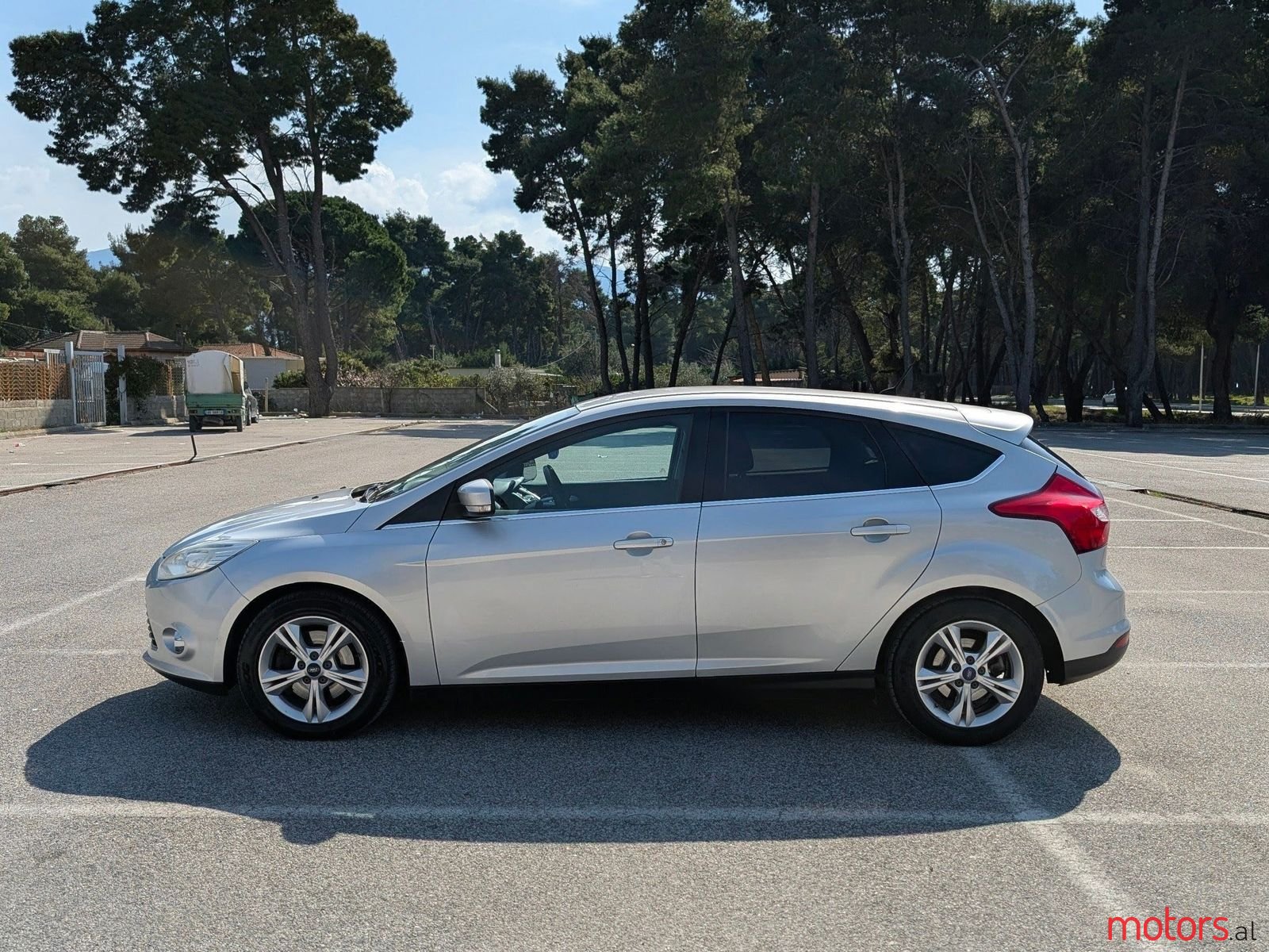 2012' Ford Focus photo #2