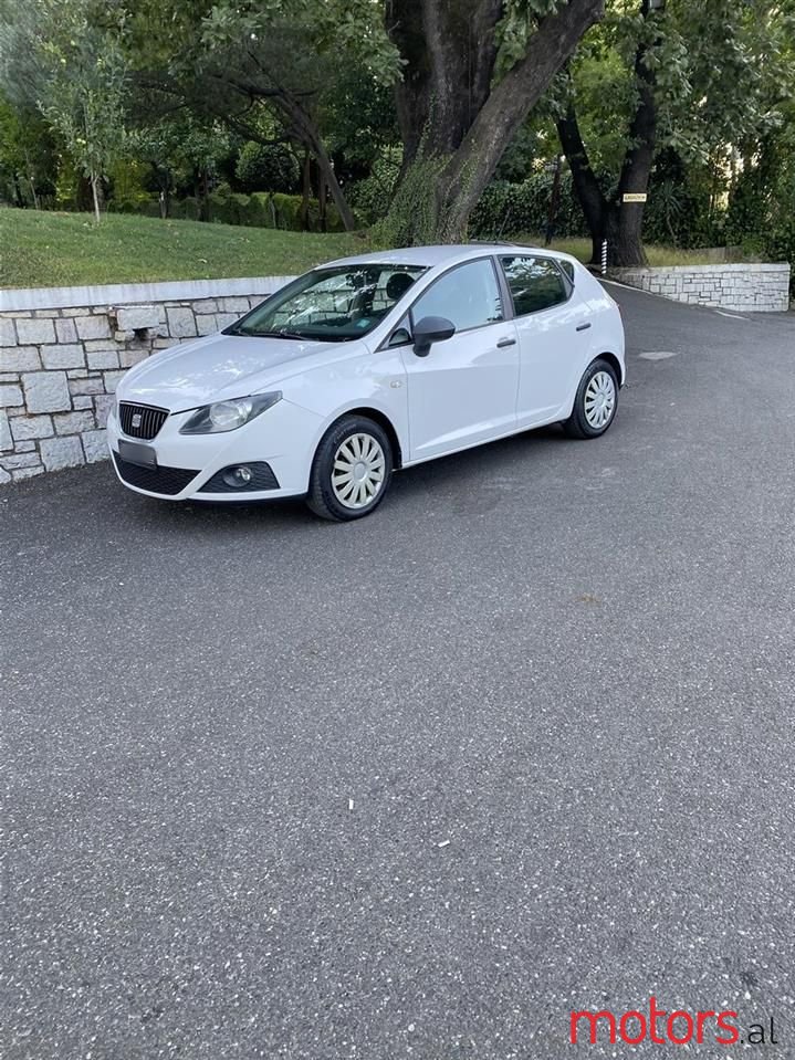 2010' SEAT Ibiza photo #3