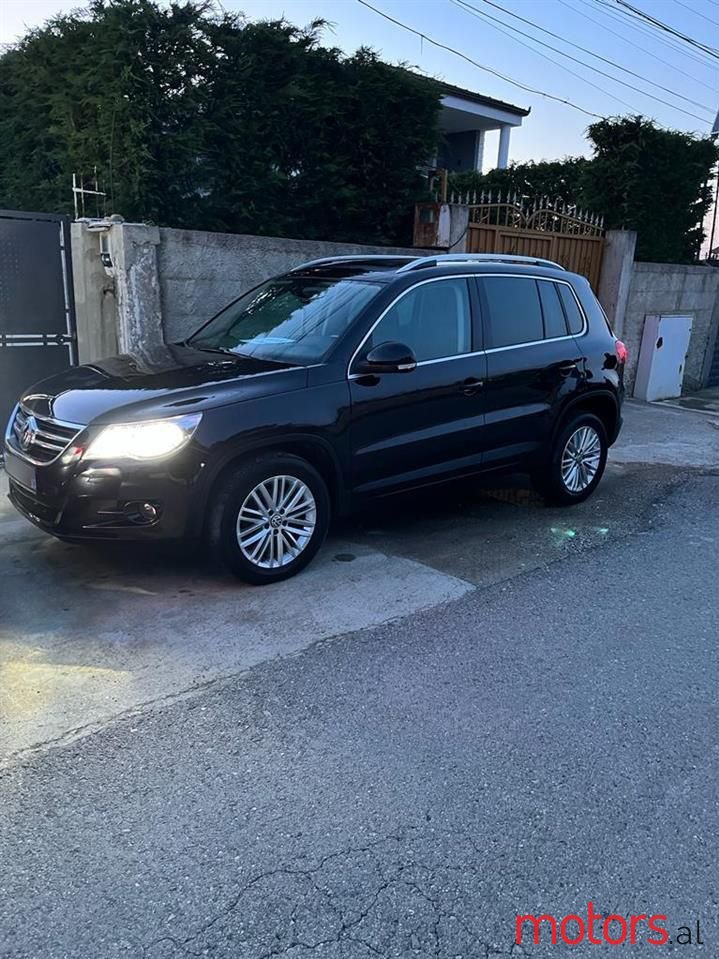 2008' Volkswagen Tiguan photo #6