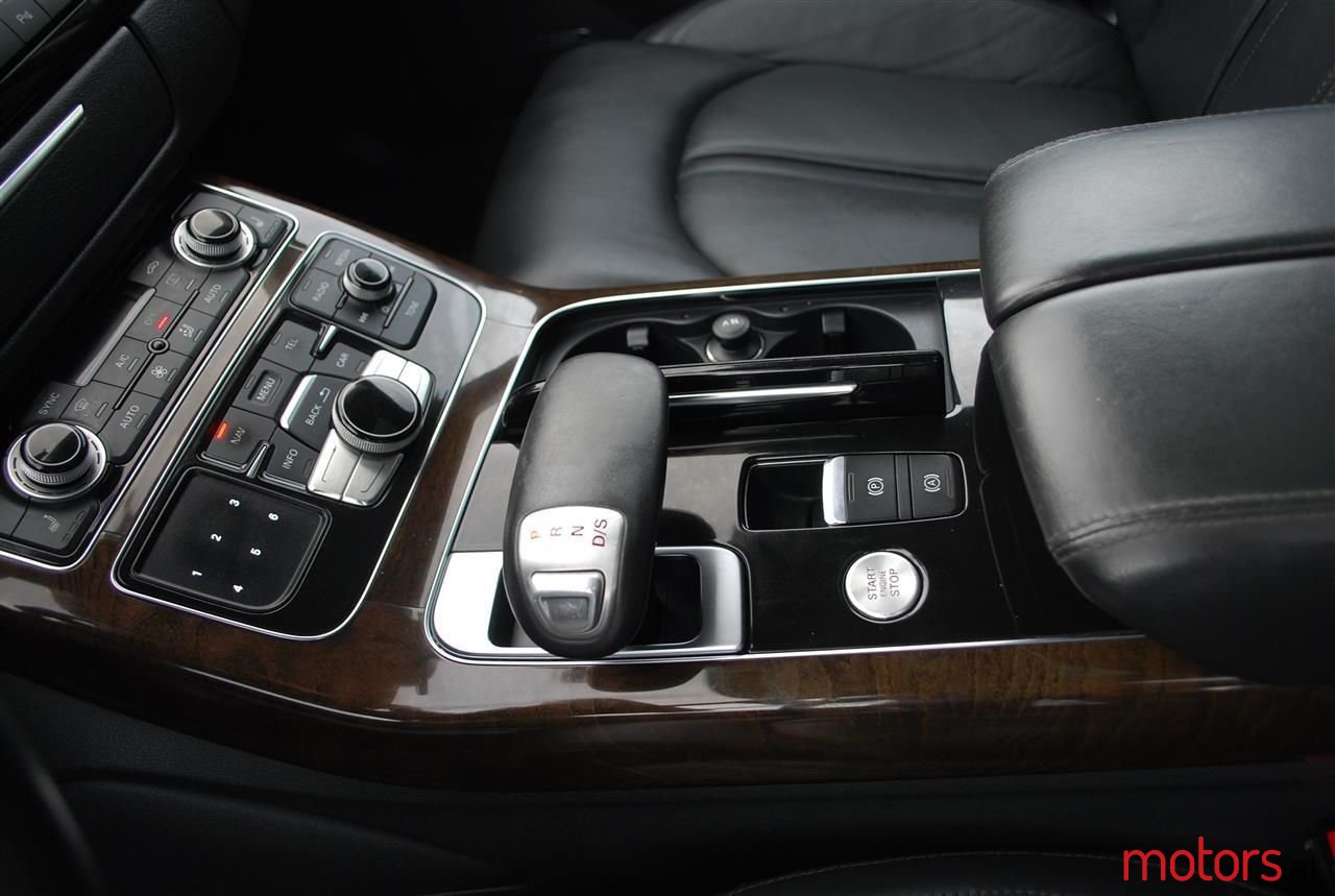 2013' Audi A8 photo #6