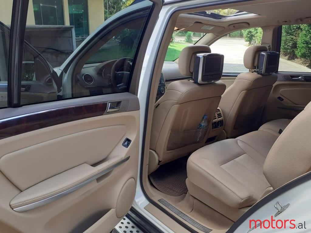 2009' Mercedes-Benz GL 350 photo #4