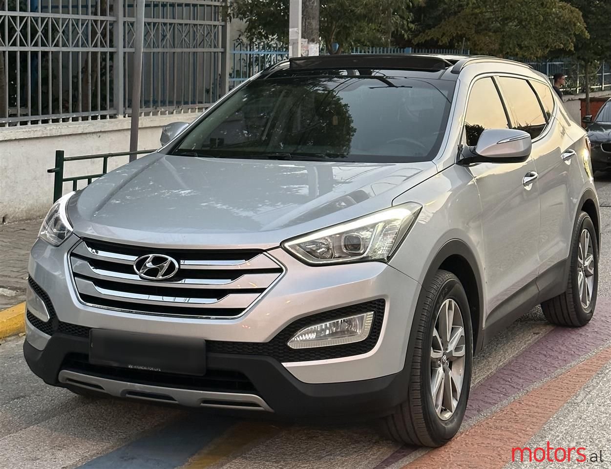 2013' Hyundai Santa Fe photo #1