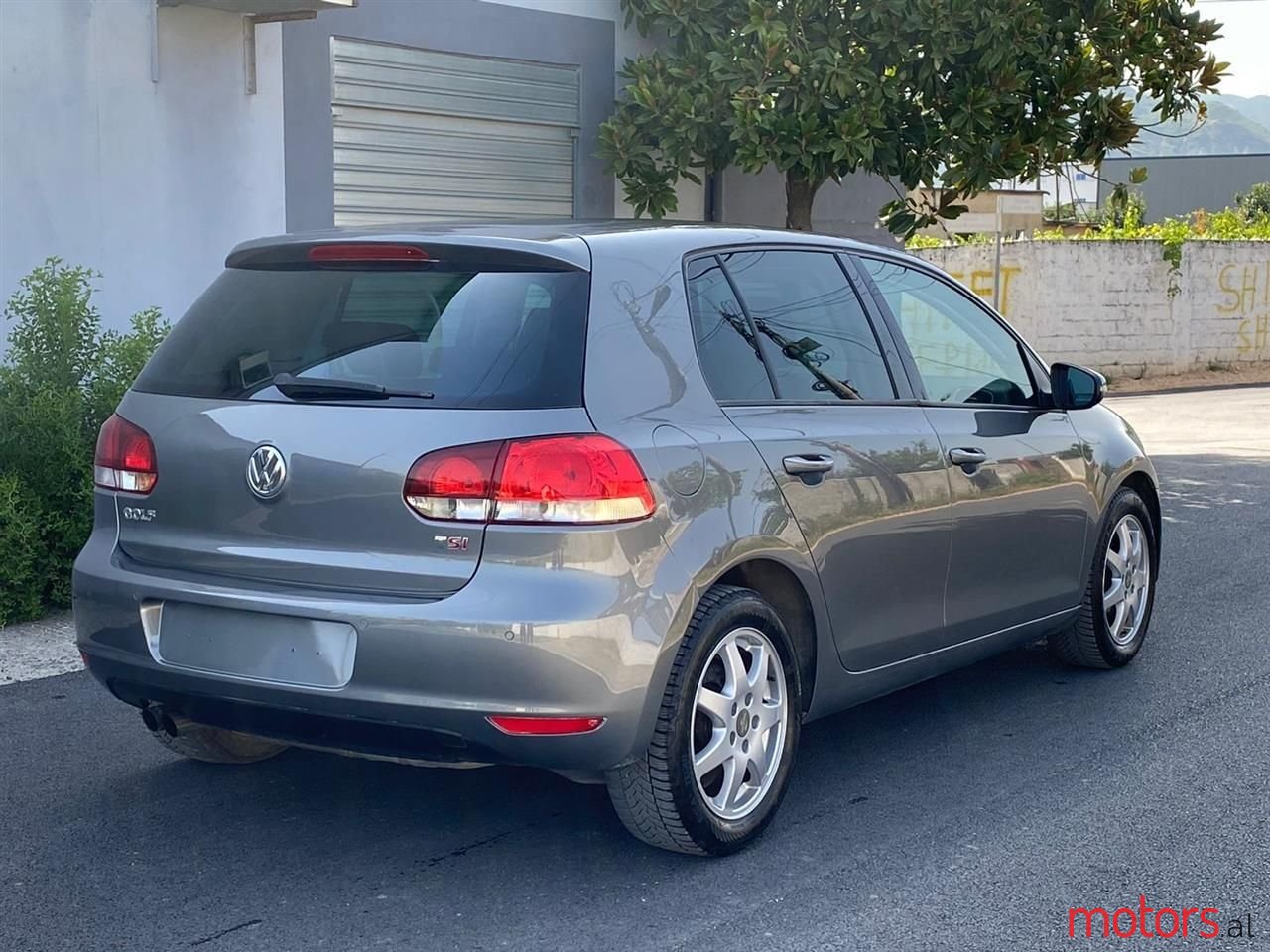 2009' Volkswagen Golf photo #5