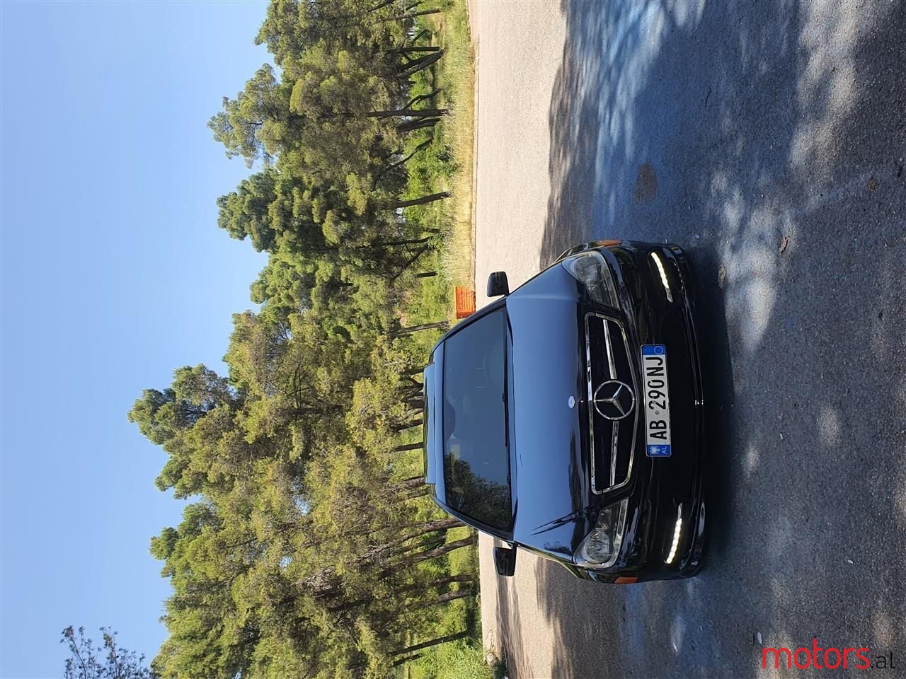 2011' Mercedes-Benz C 300 photo #3