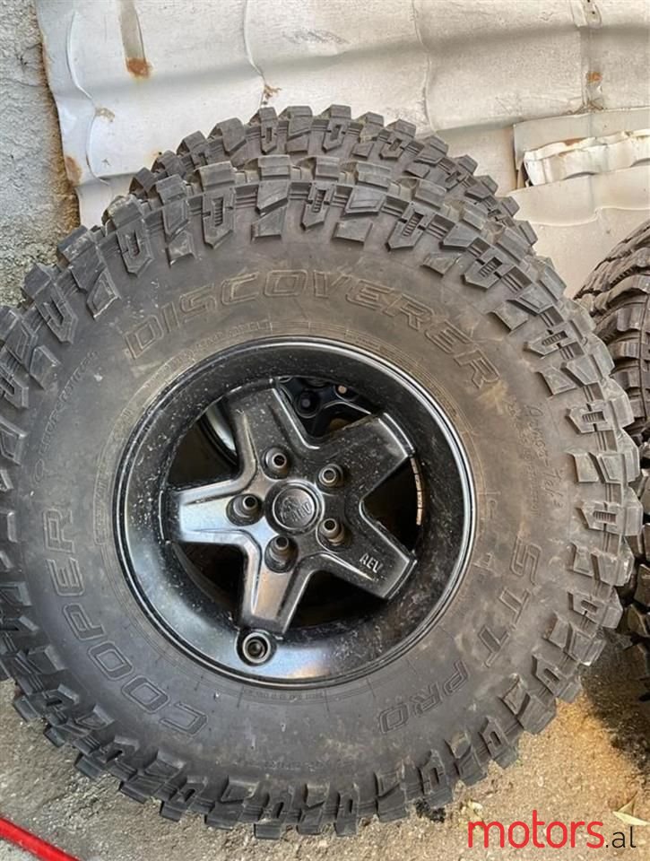 2012' Jeep Wrangler photo #1