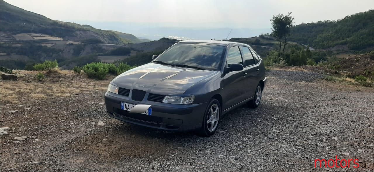 2001' SEAT Cordoba photo #4