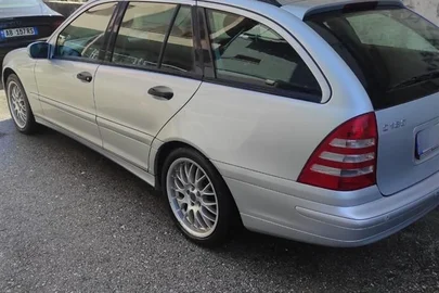 2006' Mercedes-Benz C 180