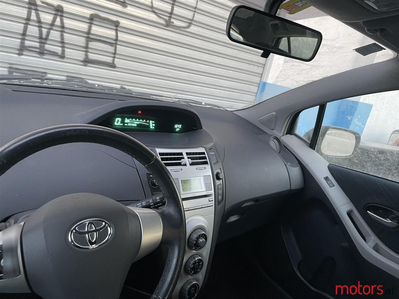 2008' Toyota Yaris photo #5