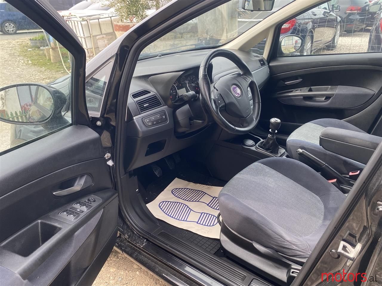 2008' Fiat Punto photo #5