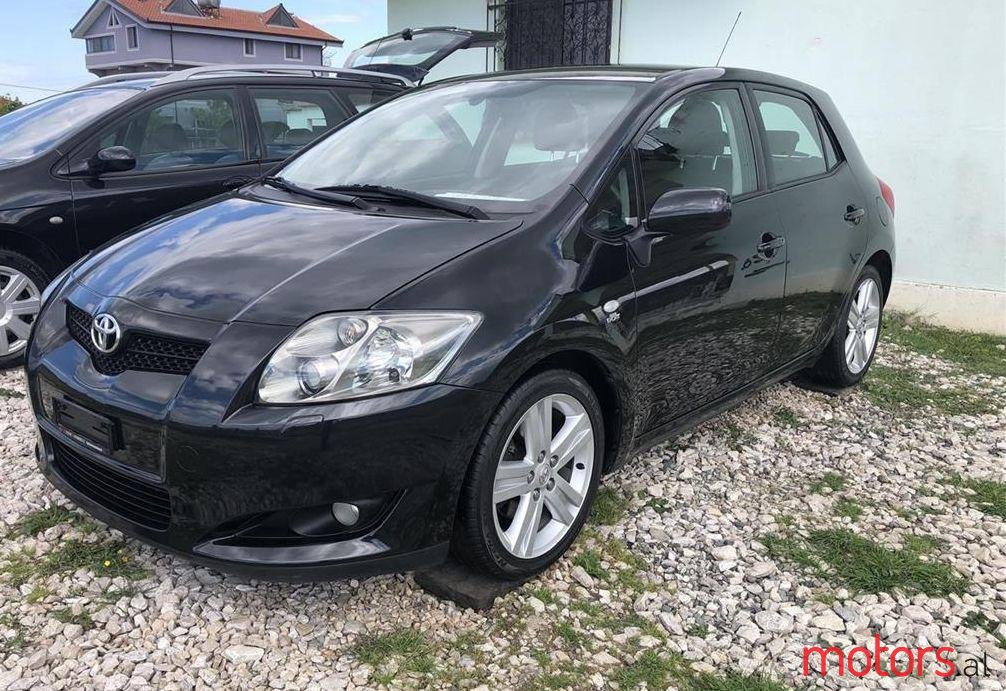 2008' Toyota Auris photo #1