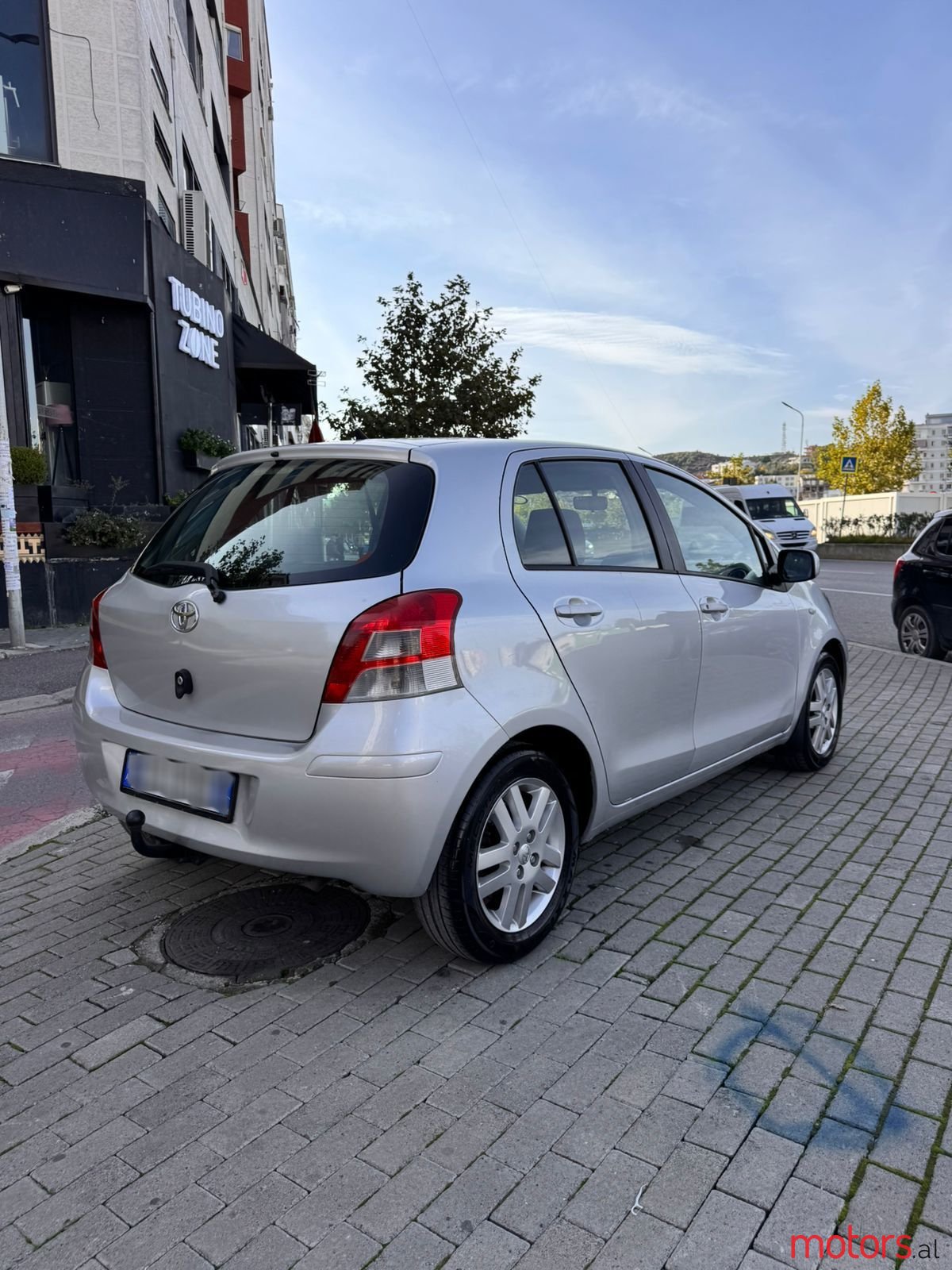 2010' Toyota Yaris photo #4