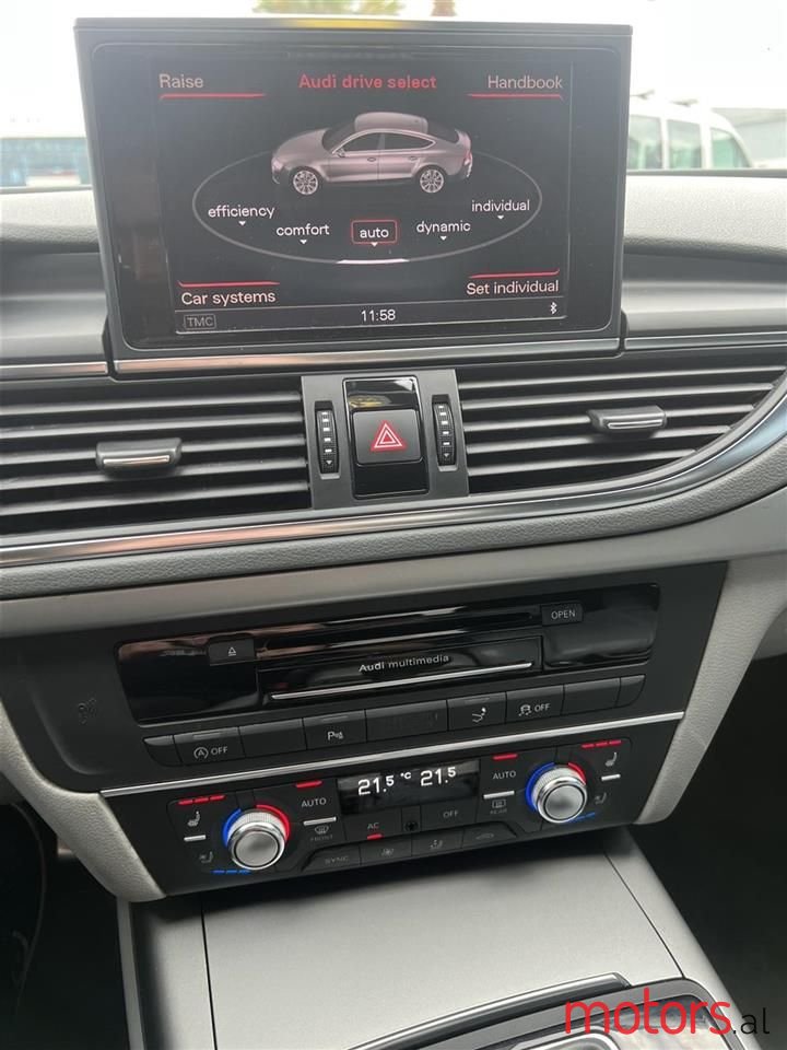 2012' Audi A7 photo #2