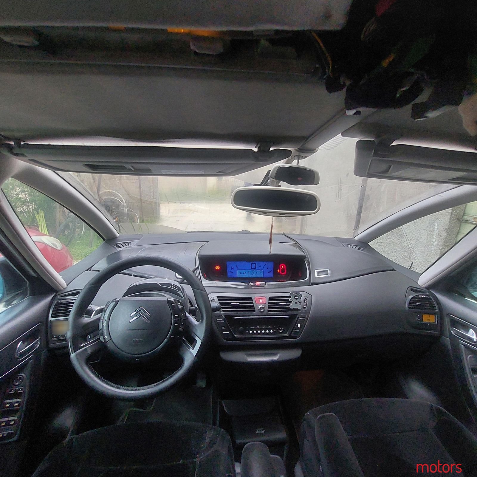 2007' Citroen C4 photo #3