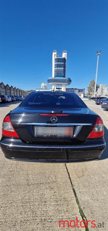 2006' Mercedes-Benz E 280 photo #3