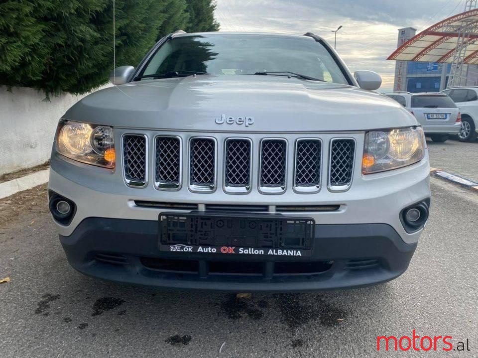 2014' Jeep Compass photo #4
