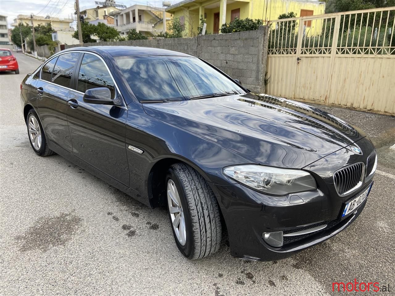 2012' BMW 520 photo #6