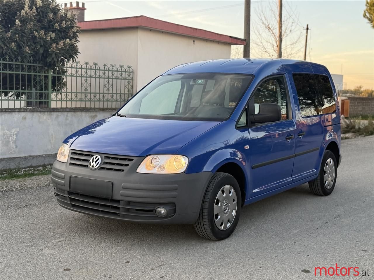 2008' Volkswagen Caddy photo #1