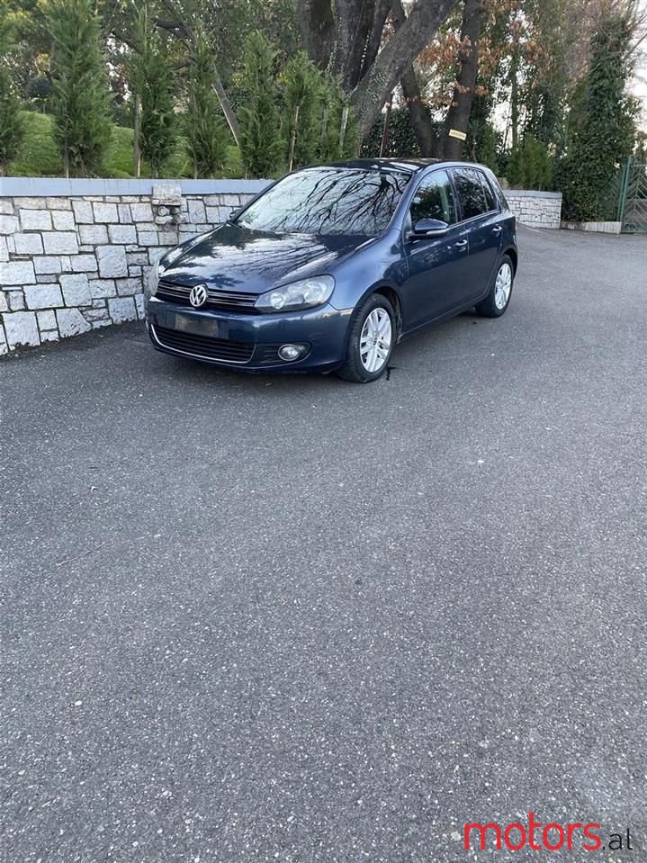 2010' Volkswagen Golf photo #6