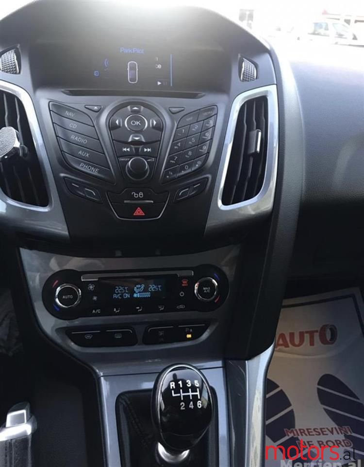 2014' Ford Focus photo #4