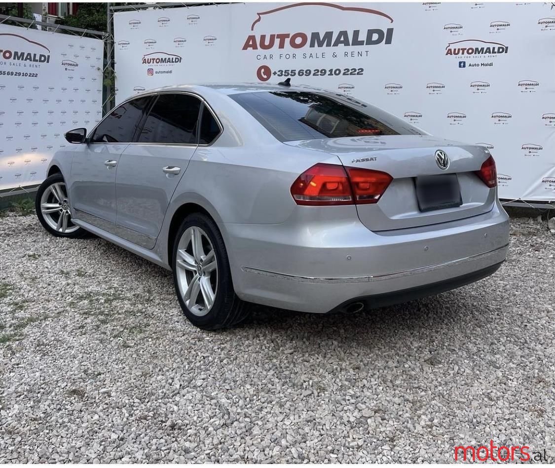 2015' Volkswagen Passat photo #4