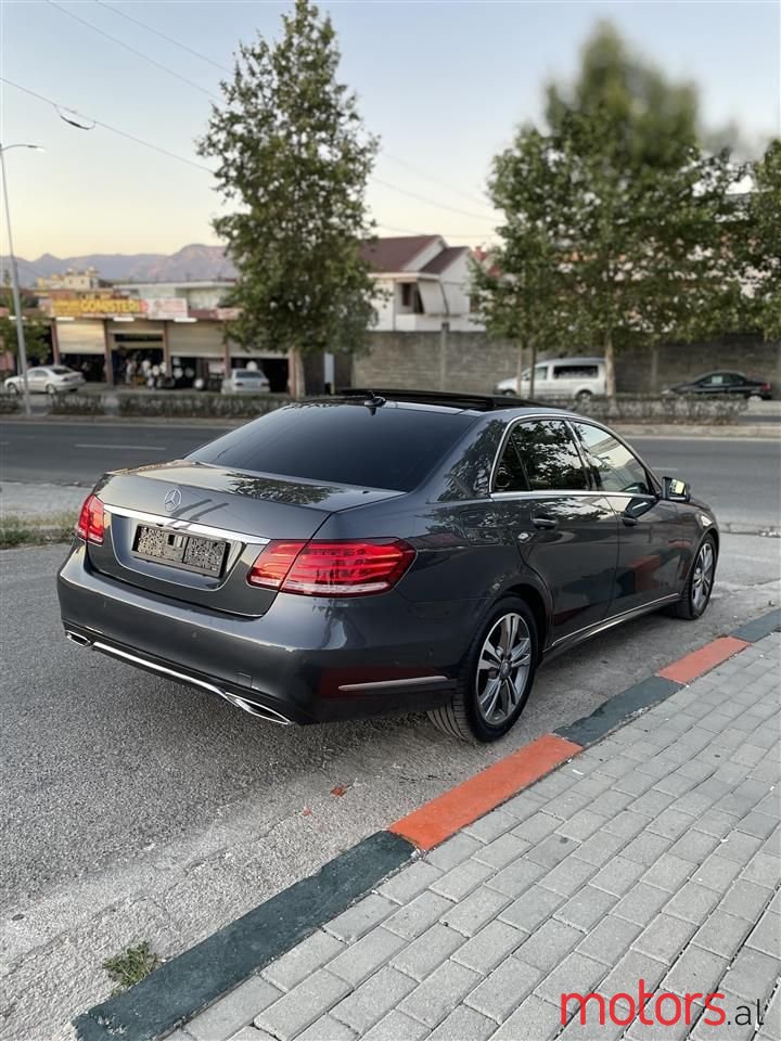 2015' Mercedes-Benz E 220 photo #4