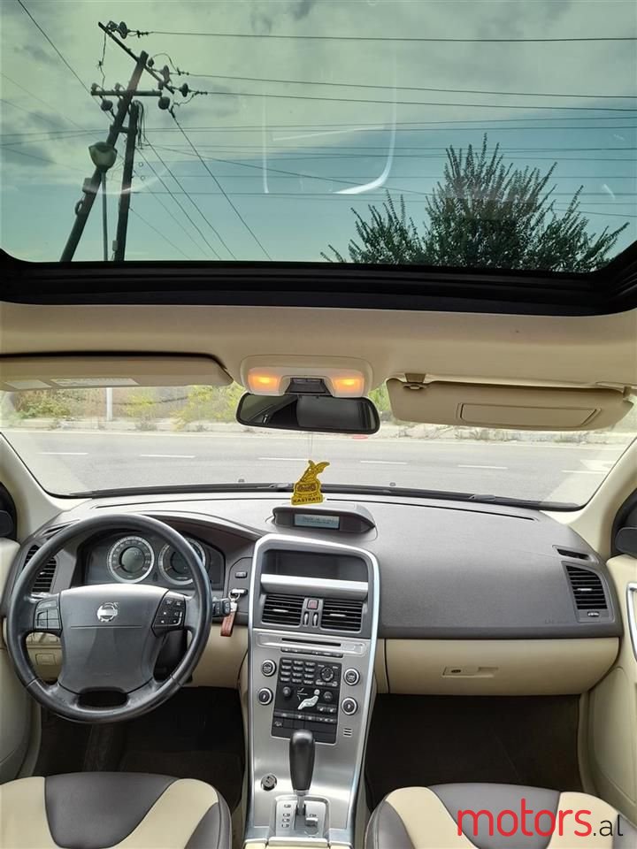 2010' Volvo Xc 60 photo #3