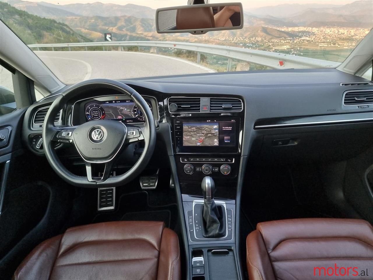 2015' Volkswagen Golf photo #3