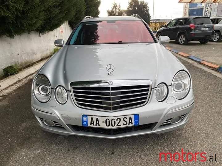 2008' Mercedes-Benz E 280 photo #6